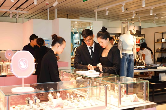 Mua sắm, trải nghiệm văn hóa - ẩm thực tinh hoa tại nhà ga T3, sân bay Tân Sơn Nhất
