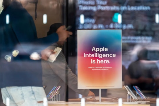 Apple dùng tính năng AI kéo dài thời lượng pin cho iPhone 17 Air và các thiết bị chạy iOS 19