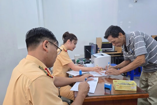 CSGT TP.HCM lần đầu tổ chức thi sát hạch cấp giấy phép lái xe