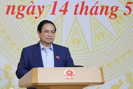 Thủ tướng yêu cầu mở đợt tấn công cao điểm, ứng dụng công nghệ để truy quét buôn lậu, hàng giả
