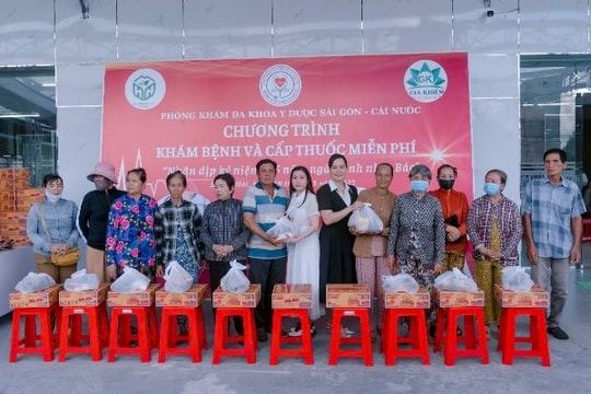 Trà Vinh: Khám bệnh, cấp thuốc miễn phí, tặng 300 phần quà cho người nghèo