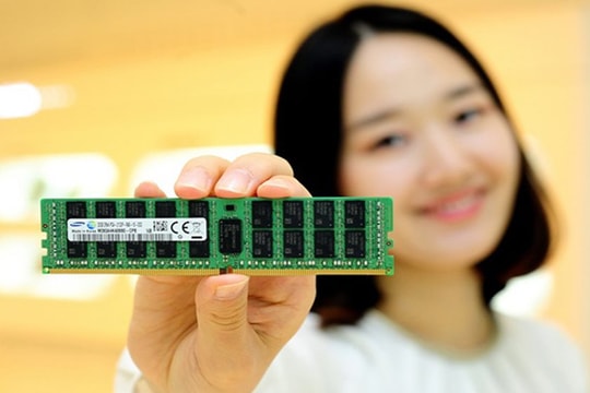 Vì sao Samsung cắt giảm mạnh sản xuất ram DDR4?