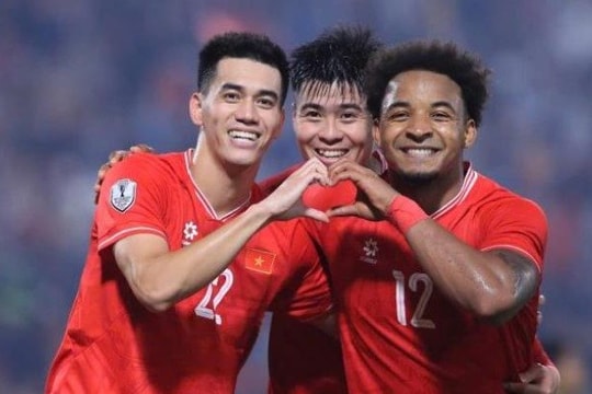 Bóng đá Việt Nam cần học chiến lược trẻ của Paris Saint Germain