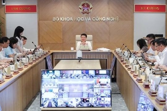 Bộ trưởng KH-CN đề nghị cung cấp công cụ số để giảm tải công việc cho cán bộ cấp xã