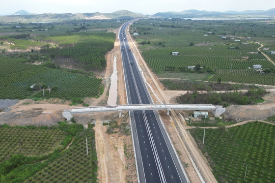 Tập đoàn Đèo Cả đề xuất mở rộng toàn tuyến cao tốc Bắc - Nam phía đông: Kịch bản tài chính nào khả dĩ?
