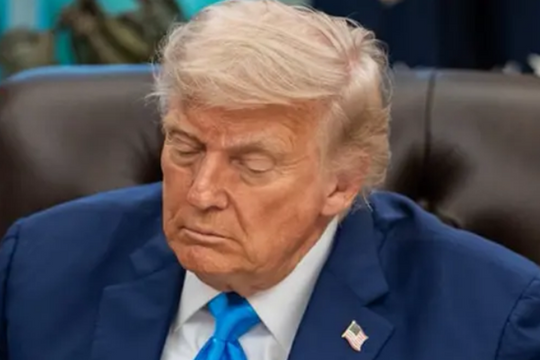 Ông Trump đẩy nhanh tiến trình ứng dụng UAV, taxi bay và máy bay thương mại siêu thanh