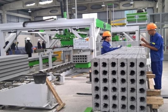 Thủ tướng yêu cầu xử lý nghiêm việc bảo kê, đầu cơ, tăng giá bất hợp lý vật liệu xây dựng