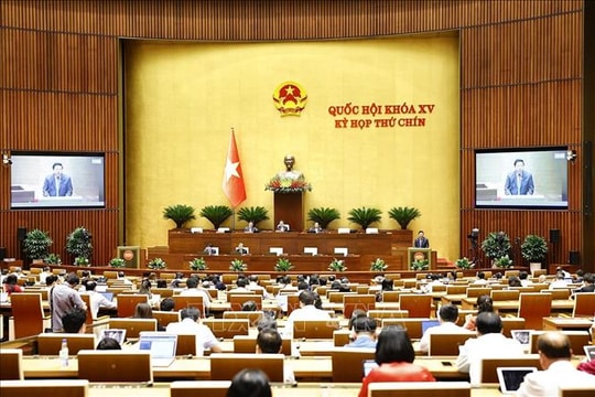 Quốc hội tiến hành chất vấn và trả lời chất vấn về tài chính và GD-ĐT