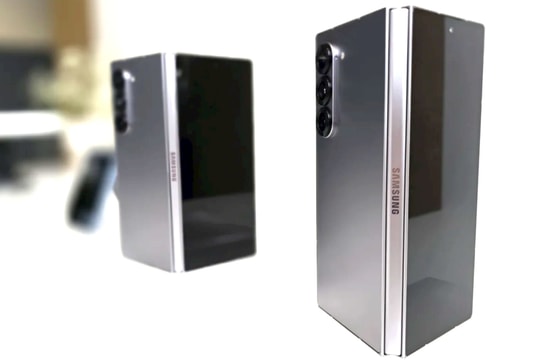 Samsung quyết đấu các hãng Trung Quốc về smartphone gập mỏng nhất khi Apple sắp nhập cuộc