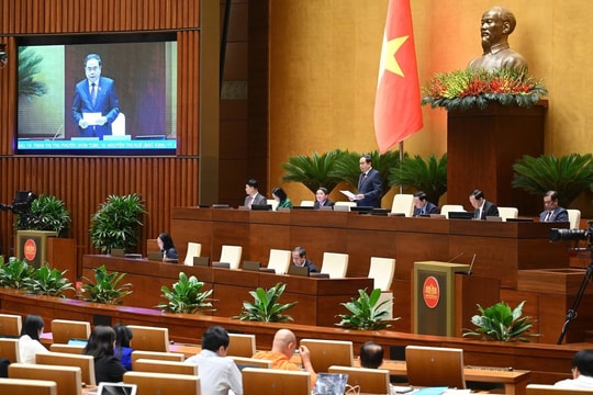 Quốc hội thảo luận dự thảo Nghị quyết cơ chế xử lý khó khăn, vướng mắc do quy định của pháp luật