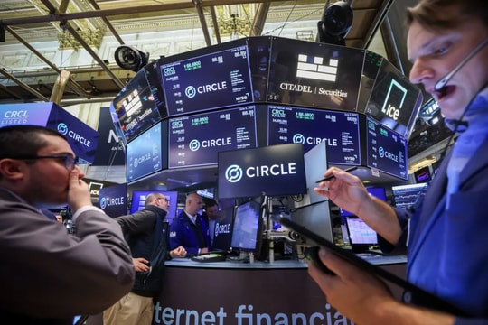 Cổ phiếu Circle Internet Group tăng 750%, hâm nóng cuộc đua thanh toán bằng stablecoin, Visa chịu áp lực