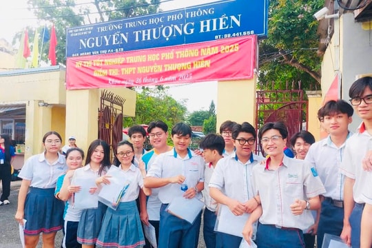 Kỳ thi tốt nghiệp THPT 2025: Đề Ngữ văn mang tính thời sự cao, vừa sức với thí sinh