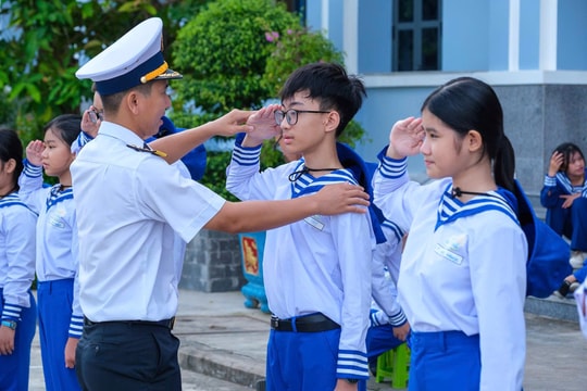 ‘Học kỳ quân đội’ – ngôi trường đặc biệt ươm mầm tuổi thơ