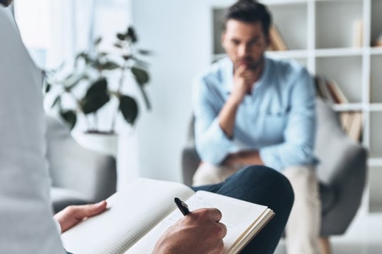 ChatGPT có thể gây ra chứng loạn thần, khiến người dùng phải nhập viện điều trị