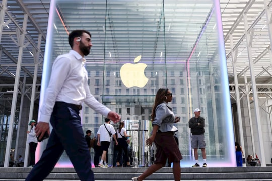 Apple không thể bác vụ kiện độc quyền smartphone từ Bộ Tư pháp Mỹ, cân nhắc dùng AI của OpenAI hoặc Anthropic