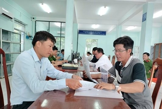 Cà Mau: Người dân có thể nộp hồ sơ giải quyết thủ tục hành chính trên môi trường điện tử