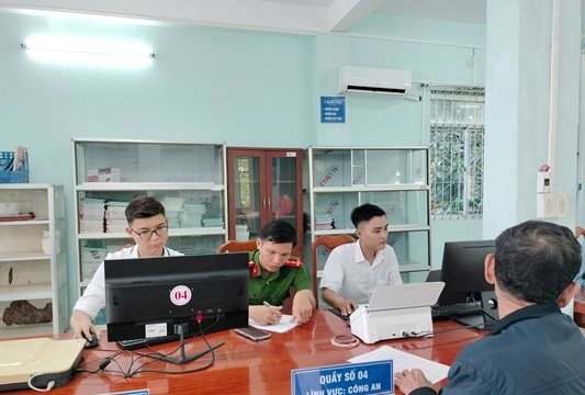 Chính quyền 2 cấp ở Cà Mau vận hành theo phương châm 'hiệu quả, vì dân'