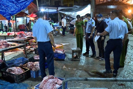 Khởi tố 3 vụ án liên quan đến buôn bán lợn bệnh tại Hà Nội