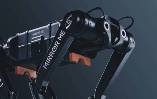 Chó robot Black Panther phá kỷ lục tốc độ trong cuộc đua 100 mét