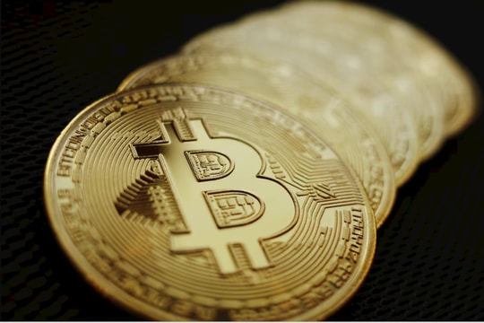 Bitcoin vượt 116.000 USD, doanh nghiệp lớn đua nhau tích trữ tiền mã hóa