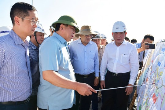Bộ trưởng Bộ Xây dựng đôn đốc tiến độ dự án đường vành đai 3 TP.HCM