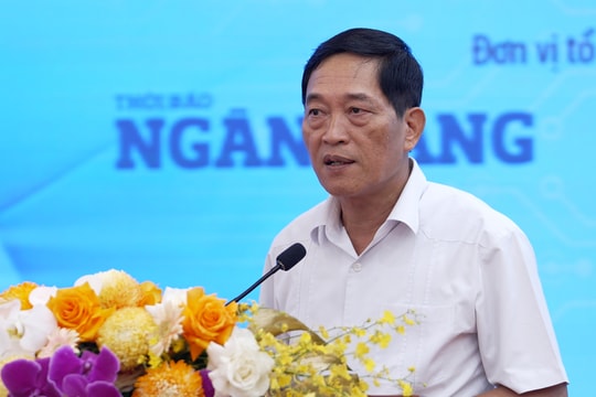Nhiều nhân sự trong ngành ngân hàng sẽ dần bị AI thay thế nếu không bắt kịp xu thế công nghệ