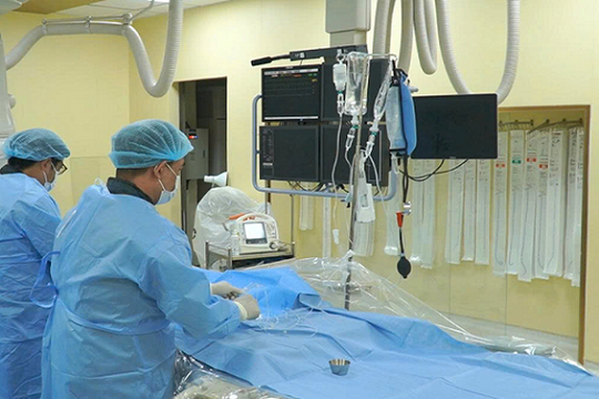 Tưởng đau dạ dày, nào ngờ bị đột quỵ, người đàn ông suýt mất mạng