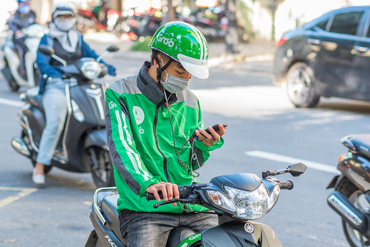 TP.HCM: Từ 2026, chỉ xe điện được ký hợp đồng mới với dịch vụ công nghệ và giao hàng