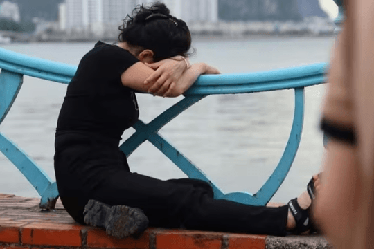 Có kỳ quan nào đáng giá bằng mạng sống con người?