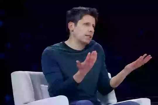 Sam Altman cảnh báo đừng dùng ChatGPT làm nhà trị liệu tâm lý