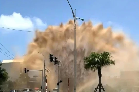 Sự thật về “cột nước phun như núi lửa” tại Bắc Ninh