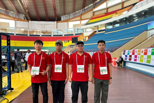 Việt Nam giữ vững vị trí tốp đầu Olympic Tin học quốc tế