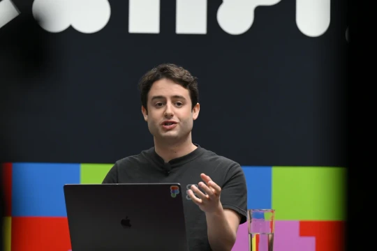 Dylan Field và hành trình từ bỏ đại học đến tỷ phú gợi nhớ Mark Zuckerberg