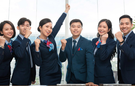 Số hóa mạnh mẽ, các ngân hàng "tung chiêu" thu hút nhân tài