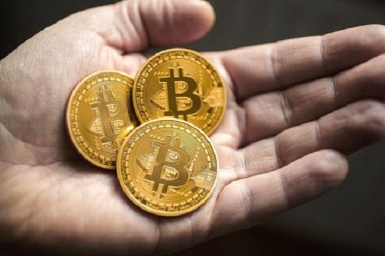 Tài sản số hôm nay 10.8: Ethereum tiếp tục bứt phá, Việt Nam có nên đánh thuế giao dịch?