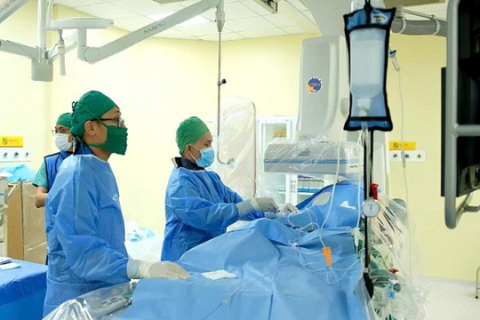 Hàng chục bệnh nhân nhồi máu cơ tim thoát chết nhờ đặt stent kịp thời