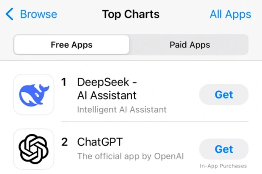 Elon Musk tố Apple ưu ái OpenAI dù DeepSeek từng soán ngôi ChatGPT, Sam Altman phản bác