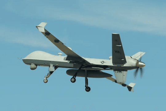 Drone MQ-9A Reaper 13 triệu USD của quân đội Mỹ hóa sắt vụn sau sự cố rơi  bí ẩn
