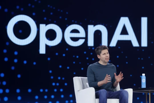 OpenAI dự chi hàng nghìn tỉ USD cho hạ tầng AI, thừa nhận sai lầm khi triển khai GPT-5