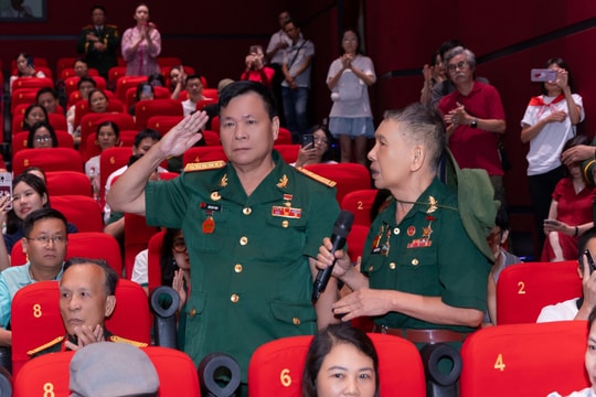 Cựu chiến binh thành cổ Quảng Trị xúc động sau khi xem phim 'Mưa đỏ'