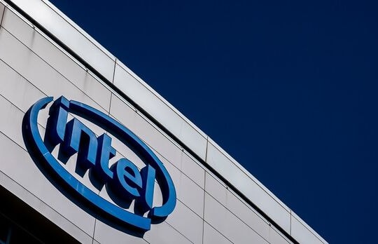 Ông Trump muốn chính phủ Mỹ thành cổ đông lớn nhất của Intel