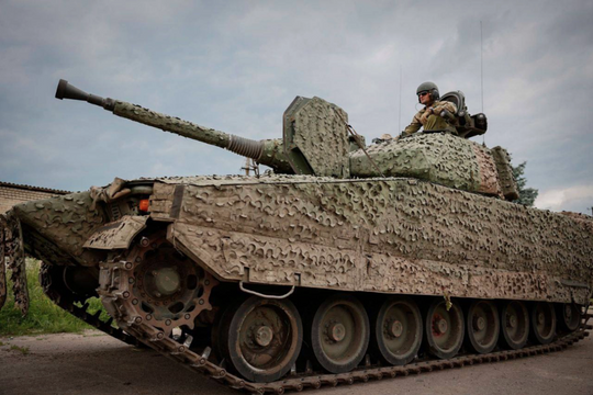 CV90 - vũ khí NATO biến chiến trường Ukraine thành phòng thử nghiệm thực tế