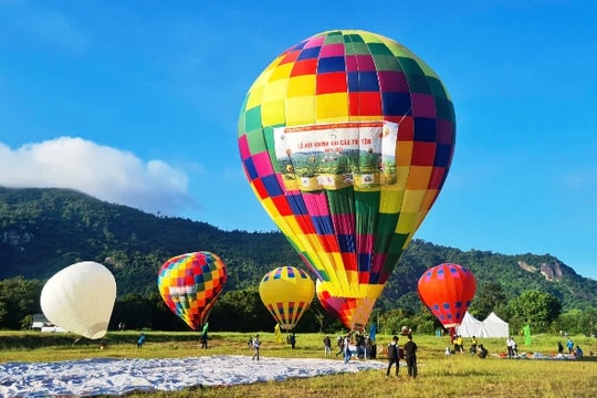 An Giang đẩy mạnh chuyển đổi số trong ngành du lịch