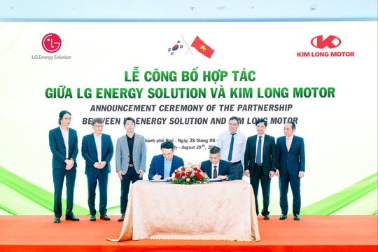 Hợp tác giữa nhà sản xuất pin NCM hàng đầu thế giới và doanh nghiệp ô tô Việt Nam
