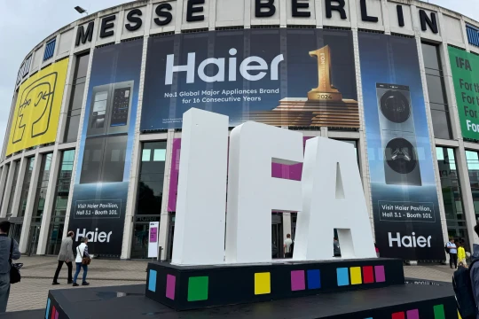 Những sản phẩm AI đeo tay đáng chú ý tại IFA Berlin 2025