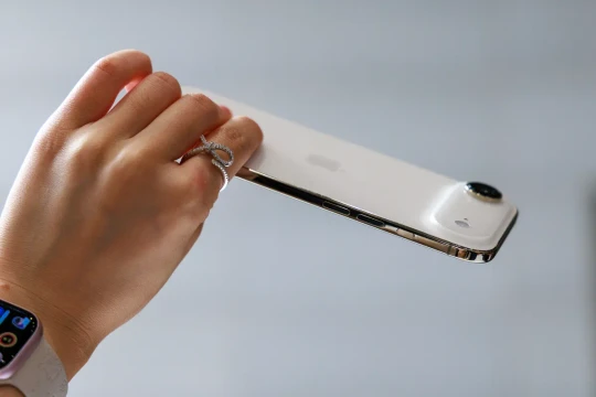 Trải nghiệm iPhone Air, iPhone 17 Pro, AirPods Pro 3, Watch SE 3