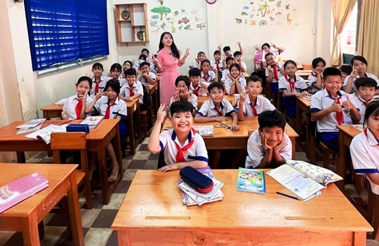 Vượt khó, trường tiểu học ở An Giang nỗ lực chuyển đổi số