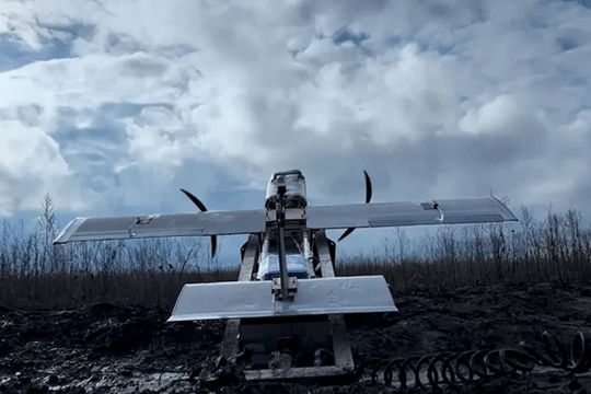 Nga phải đánh đổi khi phát triển UAV cảm tử điều khiển qua cáp quang