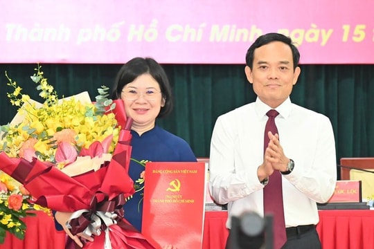 Bà Văn Thị Bạch Tuyết làm Phó Bí thư Thành ủy TP.HCM