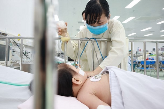 Đại học Sydney hỗ trợ các bệnh viện TP.HCM quản lý việc sử dụng kháng sinh